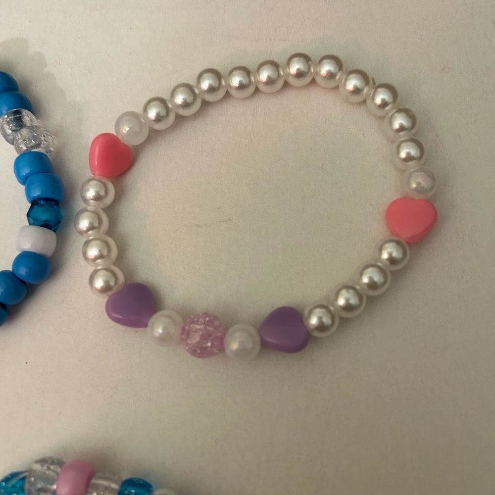 Bracelets - Picture 6 of 7
